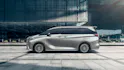 LEXUS LM side